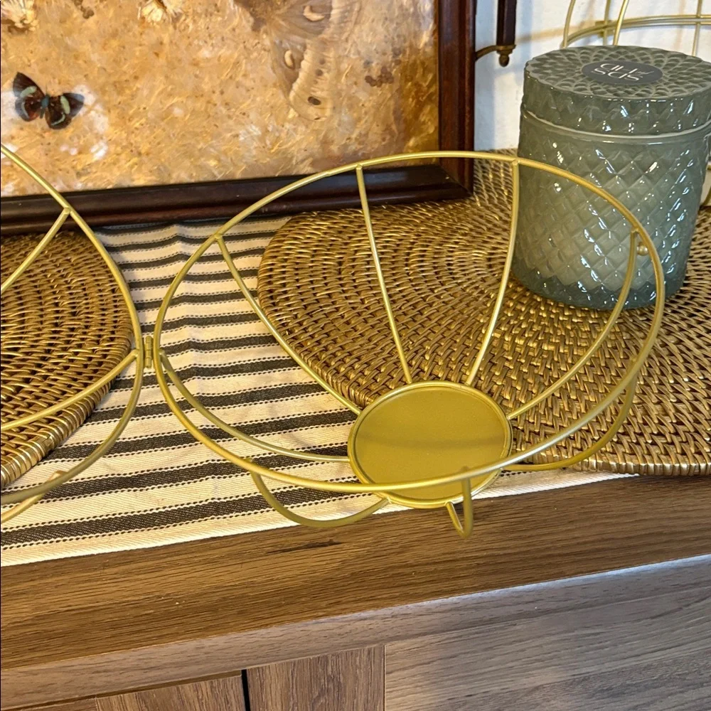 🆕Gold Metal Decorative Lantern Or Open Terrarium Form